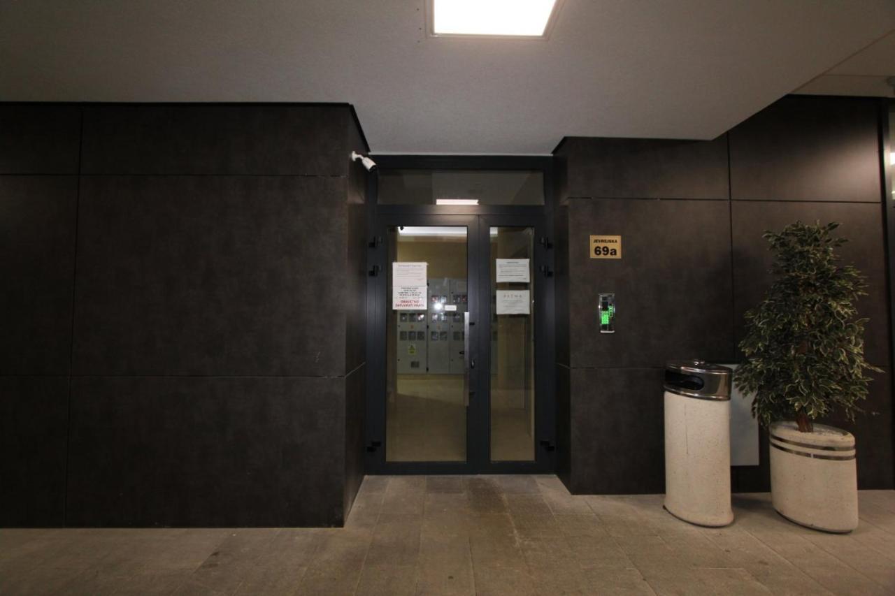 Downtown Apartment Banja Luka Luaran gambar